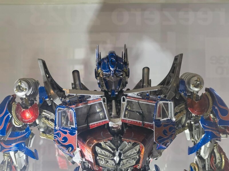 Image Of Premium+ Optimus Prime Display From  Threezero Transformers Series  (4 of 22)